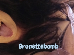 Brunettebomb