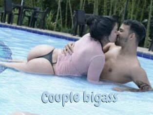 Couple_bigass