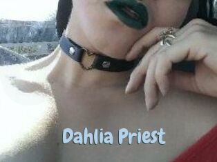 Dahlia_Priest