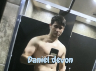 Daniel_devon