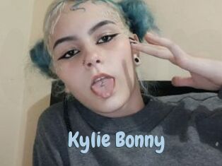 Kylie_Bonny