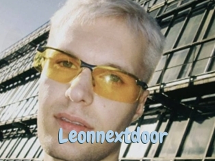 Leonnextdoor