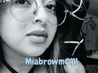 Miabrowm0111